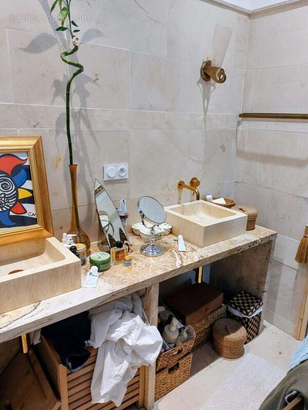 Salle d'eau appartement 3 - Appartement à SETE
