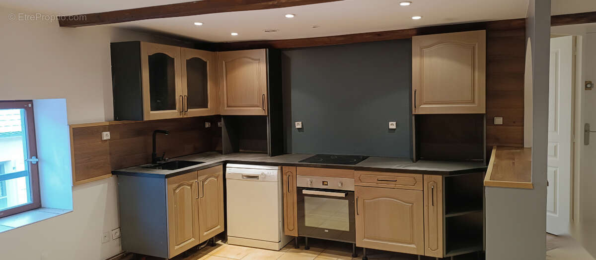 Appartement à AMPLEPUIS