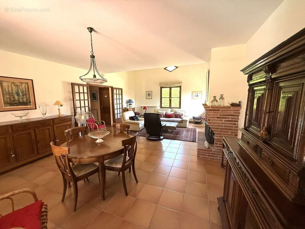 Maison à ESCALQUENS
