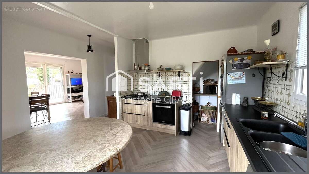 Photo 3 - Maison à LA TOUR-D&#039;AIGUES