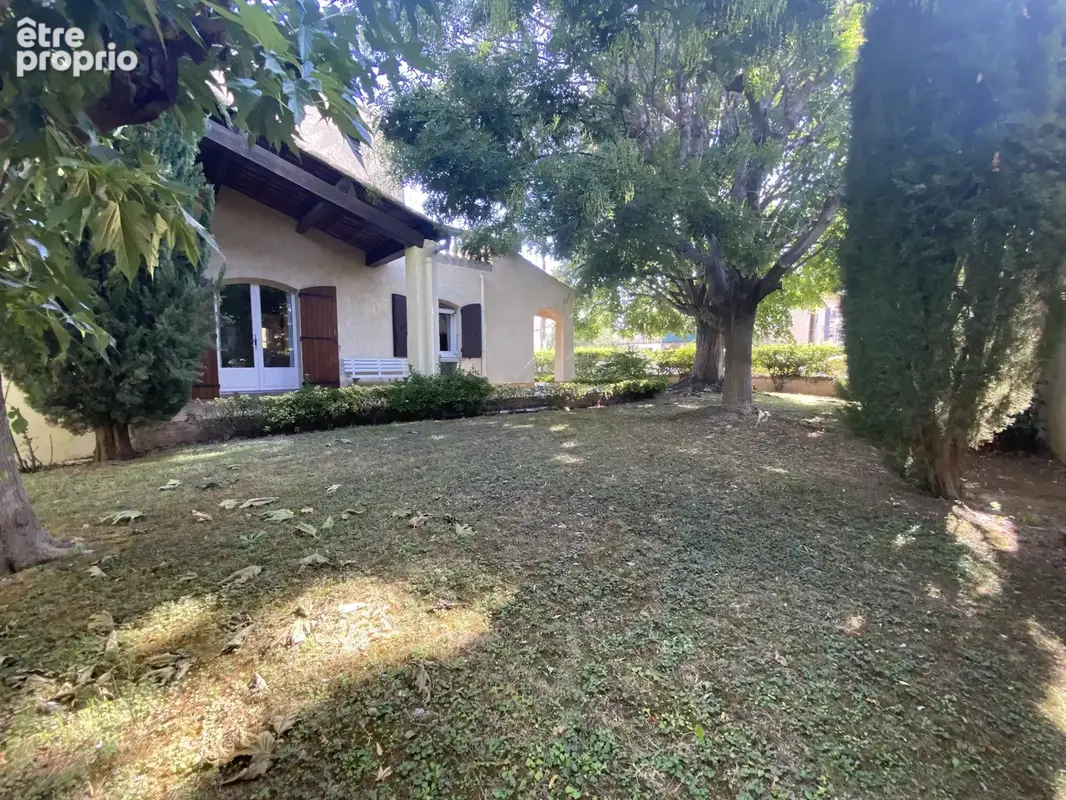 Miramas   villa t6 avec garage, terrasse et parcelle de 637 m2 - photo 2