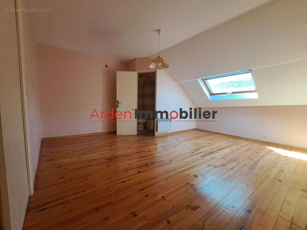 Maison à vendre à Novy Chevrières - Référence 12801 - photo 8