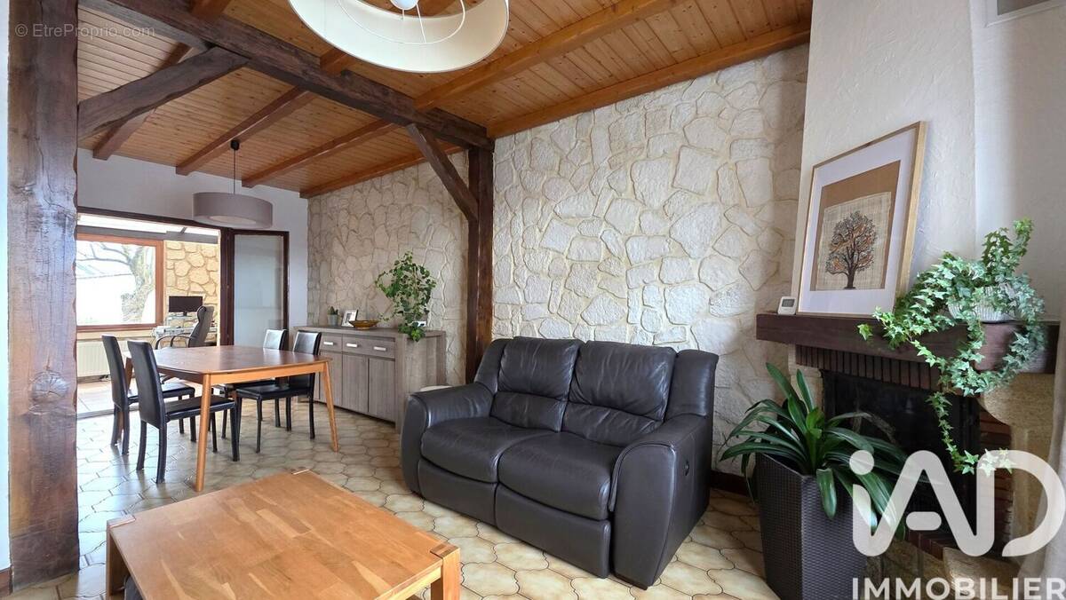 Photo 1 - Maison à BOURGOGNE