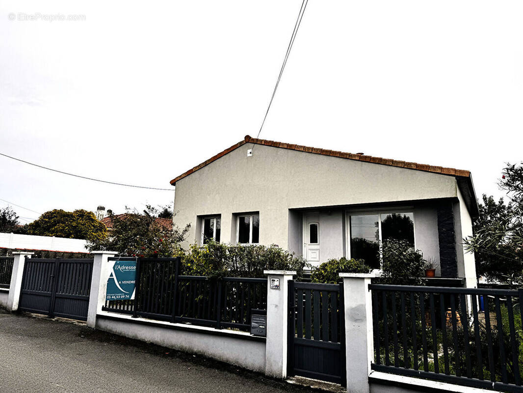 Maison à TONNAY-CHARENTE