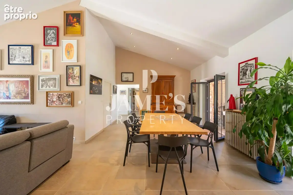 Maison 8 pièces 295 m² à vendre à Eygalieres (13810) - photo 6
