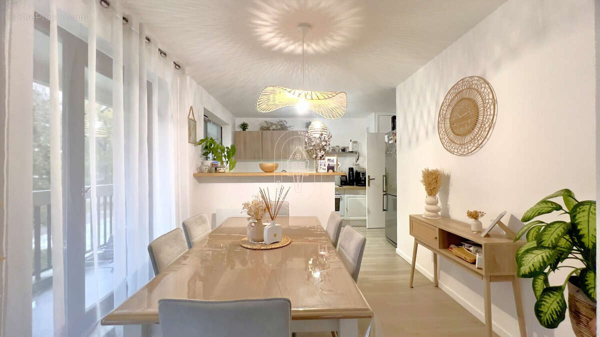 Appartement à CROIX