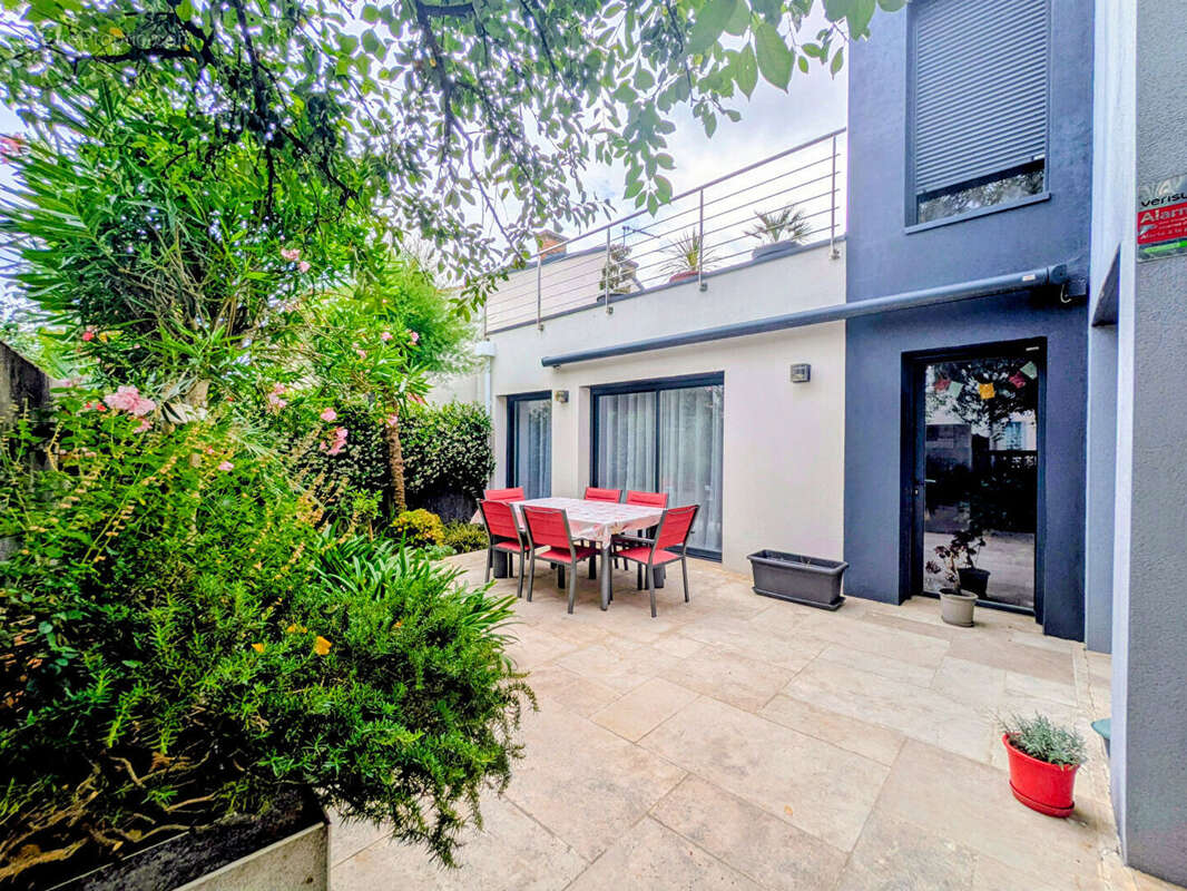 Maison à LA ROCHELLE