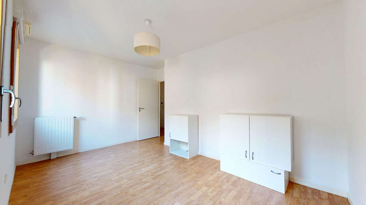 Appartement à L'ILE-SAINT-DENIS