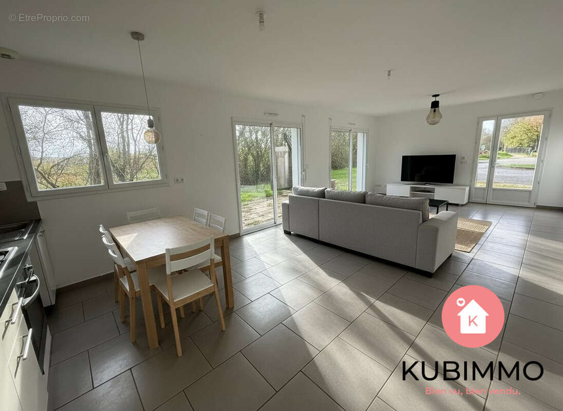 Maison à SAINT-VINCENT-SUR-JARD