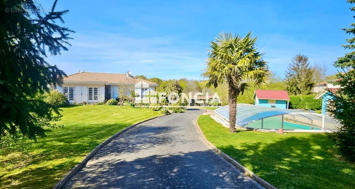 Maison à MOUILLERON-LE-CAPTIF