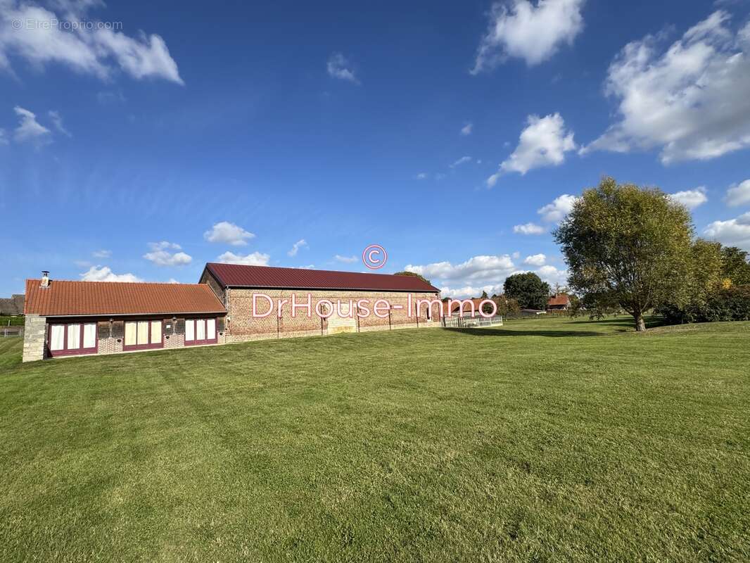 Maison à SAINT-VAAST-D&#039;EQUIQUEVILLE
