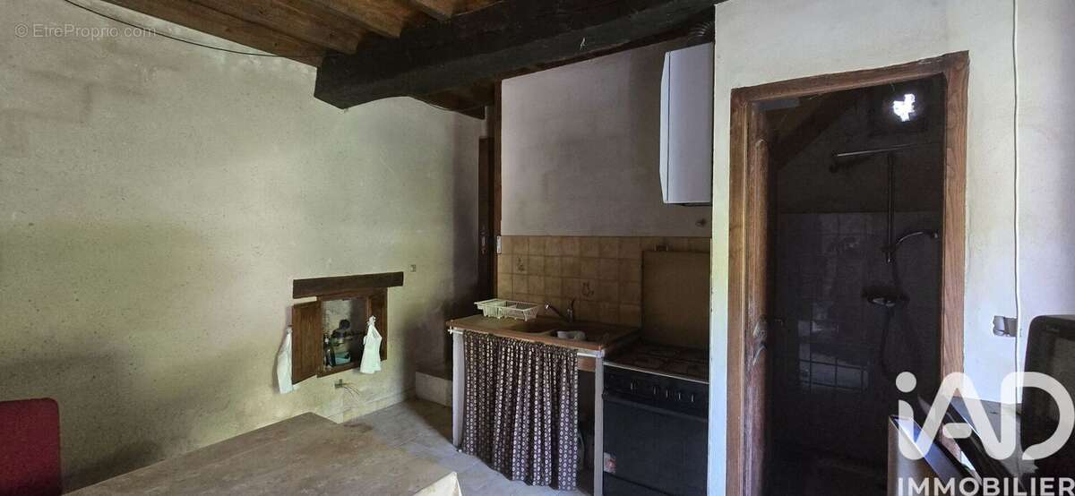 Photo 4