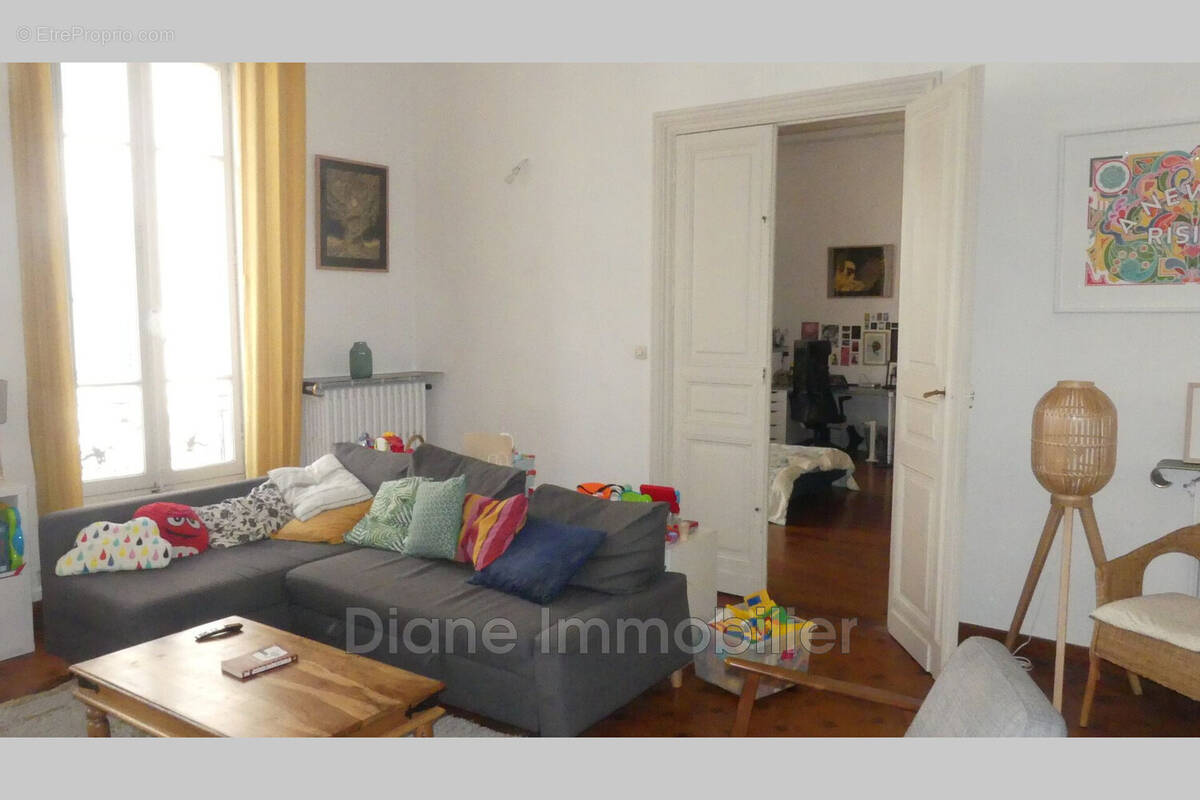 Appartement à NIMES