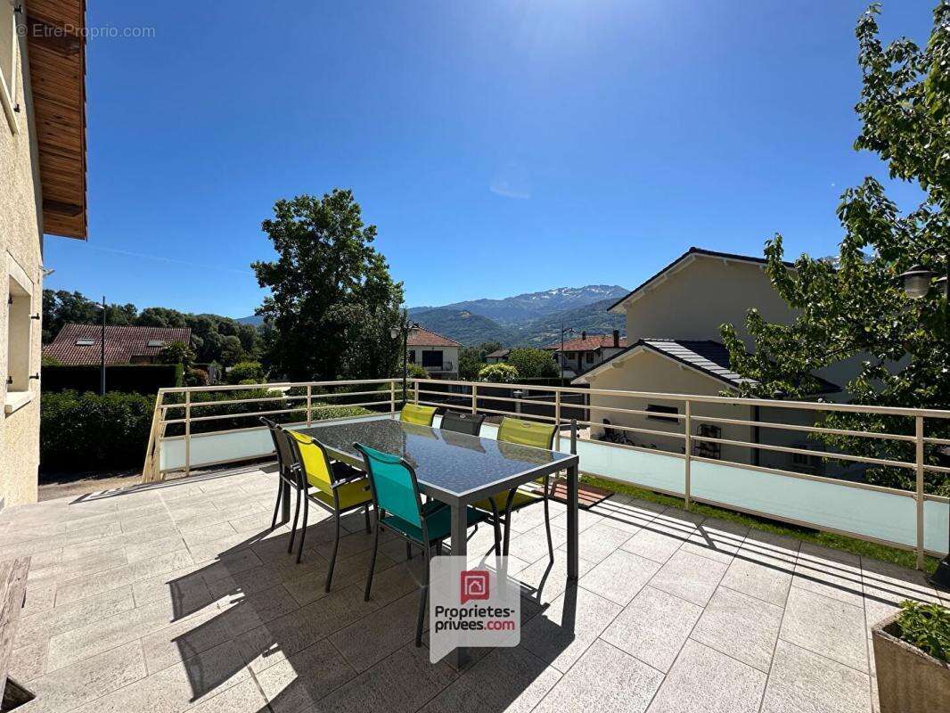 Maison familiale 122 m2 - 4 chambres - terrasse - jardin -  Crolles (38920) - photo 6