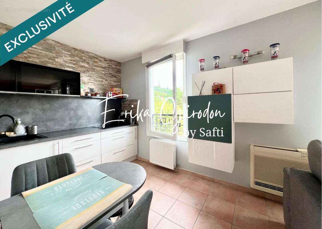 Photo 2 - Appartement à MIRIBEL