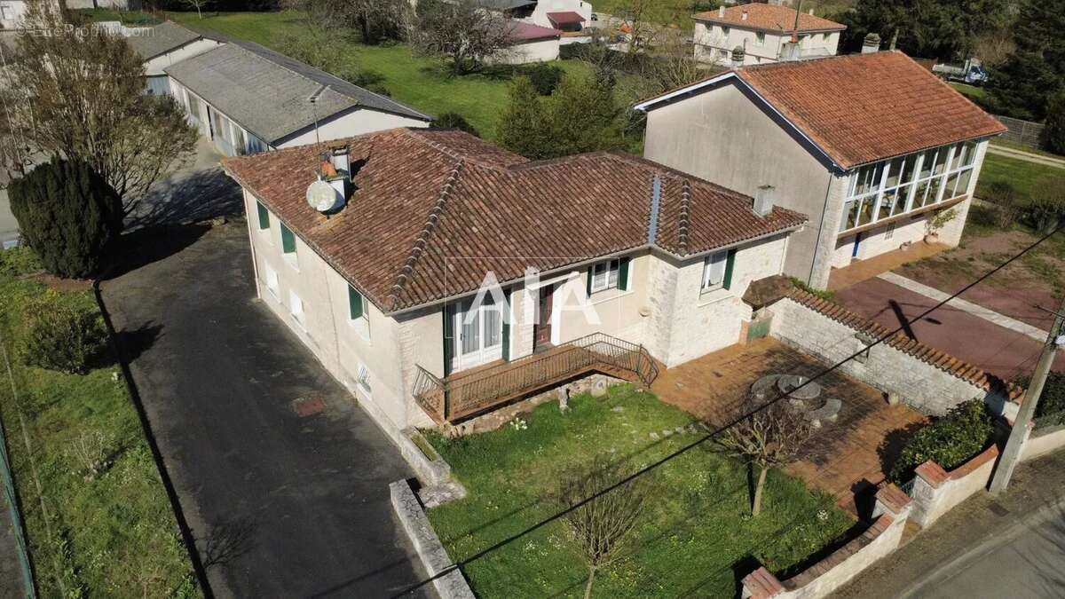Maison à MAINE-DE-BOIXE