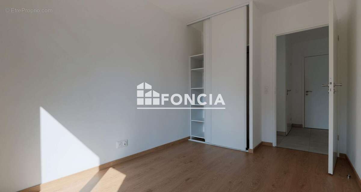 Appartement à MENNECY