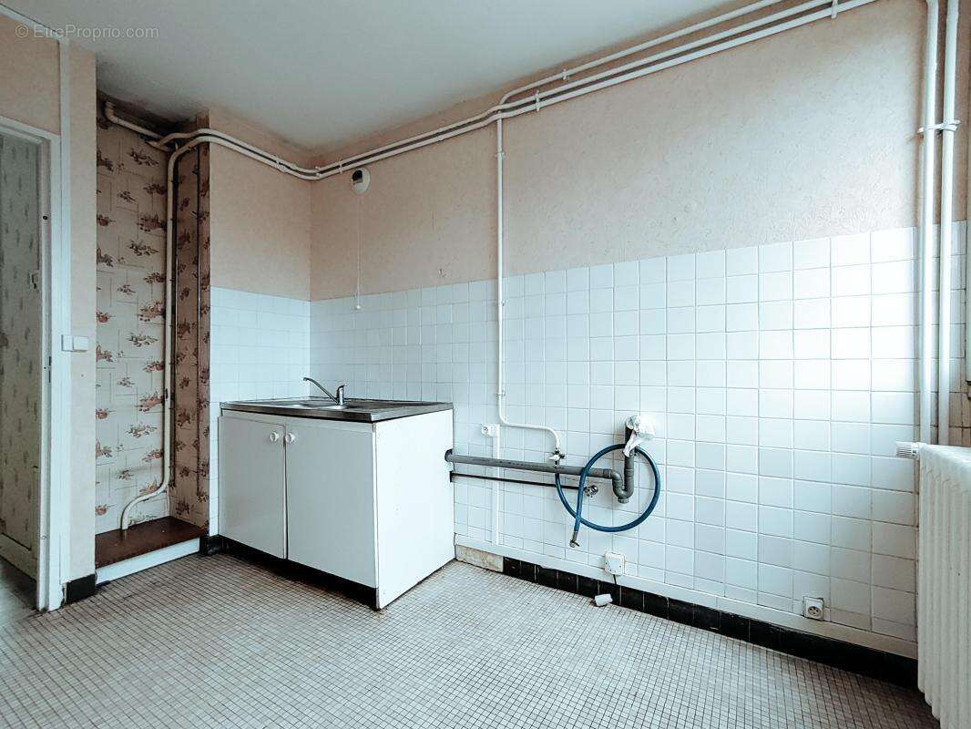 Appartement à LAMORLAYE