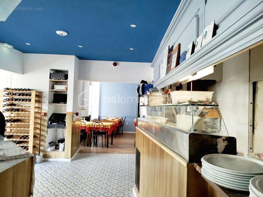 Commerce à LE PORT-MARLY