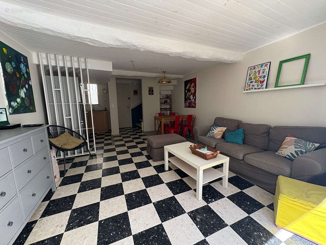 Maison à TORREILLES