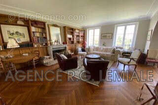 Maison 400 m² à Maisons-Laffitte  - photo 4