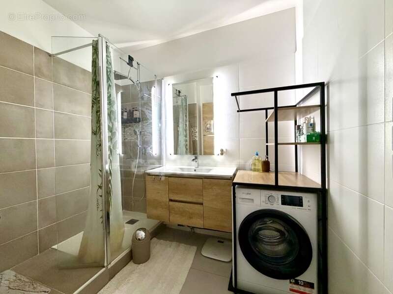 Appartement à LE PLESSIS-ROBINSON