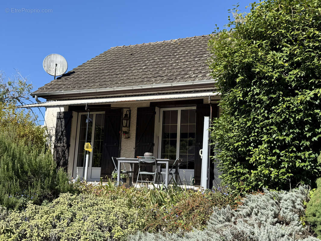 Maison à SAINT-SATUR