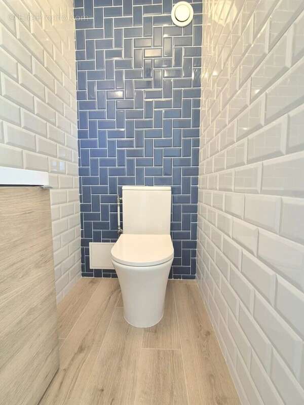 Appartement à MANDELIEU-LA-NAPOULE