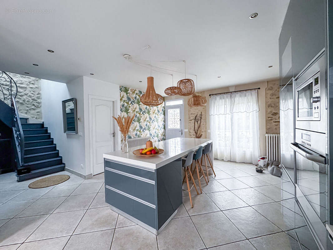 Maison à DAMMARIE-LES-LYS