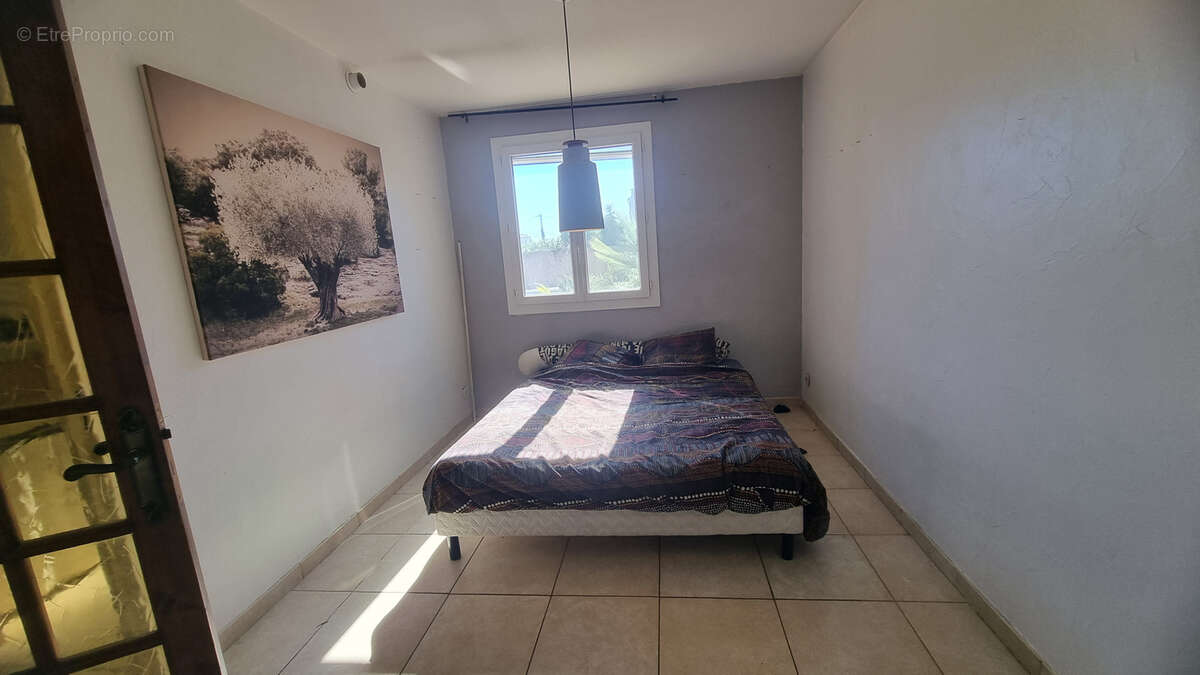 Maison à SOLLIES-VILLE