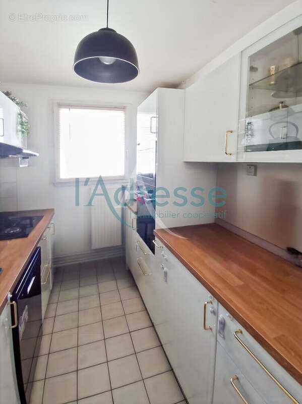 Appartement à SURESNES