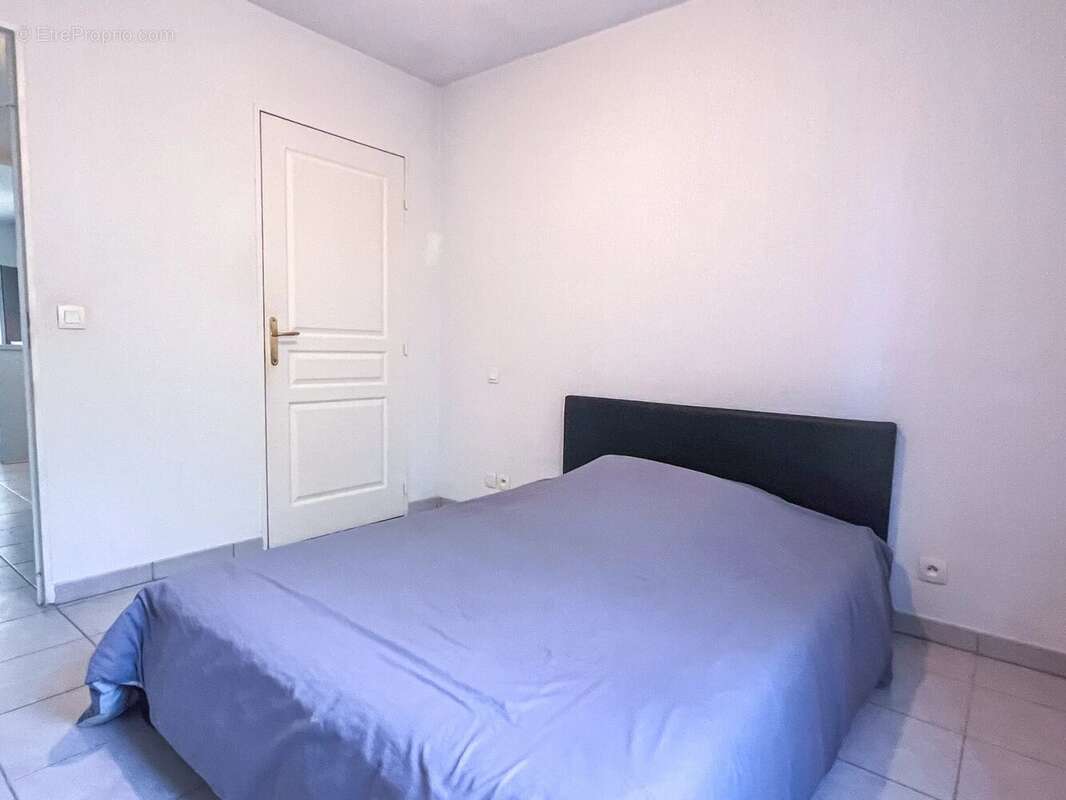 Appartement à VALLAURIS