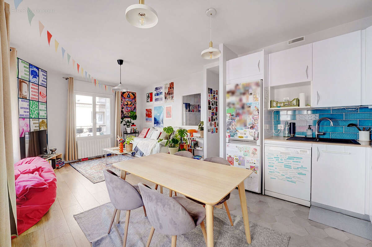 Appartement à PARIS-18E