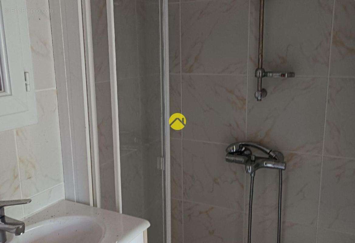 Maison à COSNE-D'ALLIER