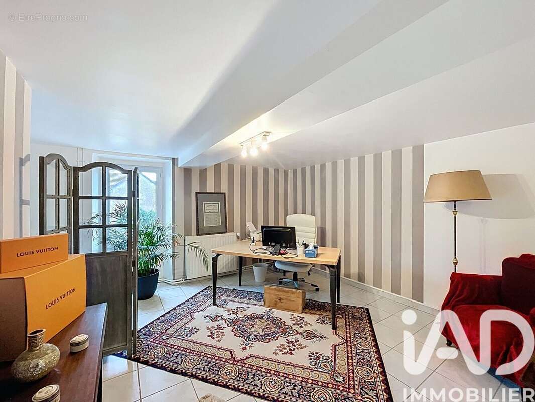 Maison 240 m² à Maslacq  - photo 8