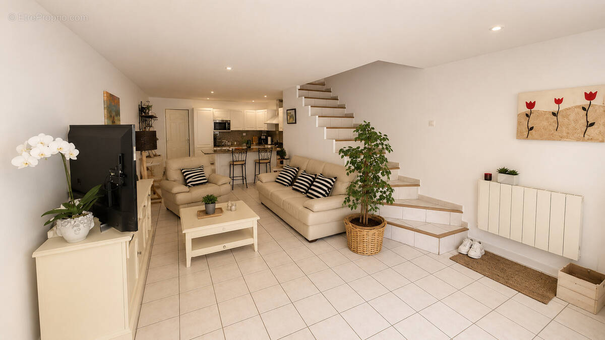 Maison à SAINT-CYPRIEN
