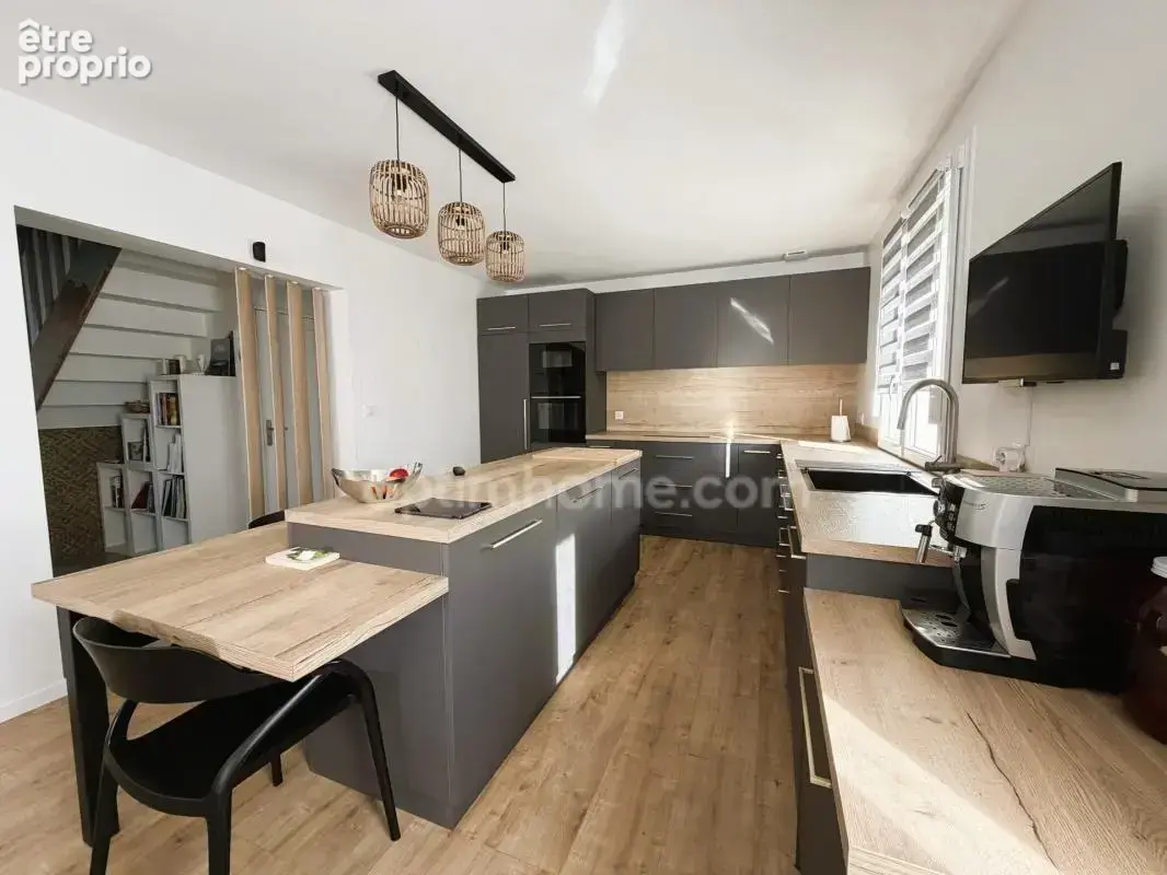 Maison à vendre - rénovée en 2024 – 3 chambres – sous-sol complet – garage et jardin – lisieux (14100) - photo 4