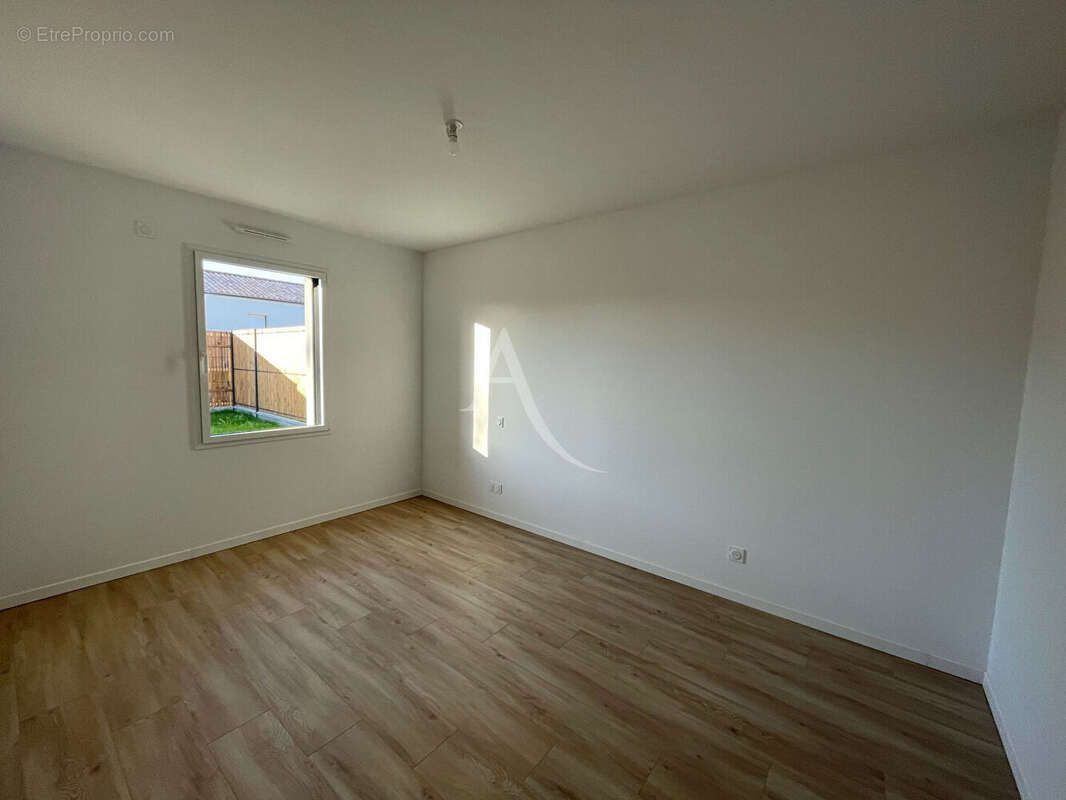 Maison à SAINT-HILAIRE-LA-FORET