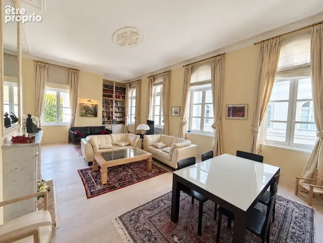 Appartement  133 m2 centre ville de Chantilly - photo 5