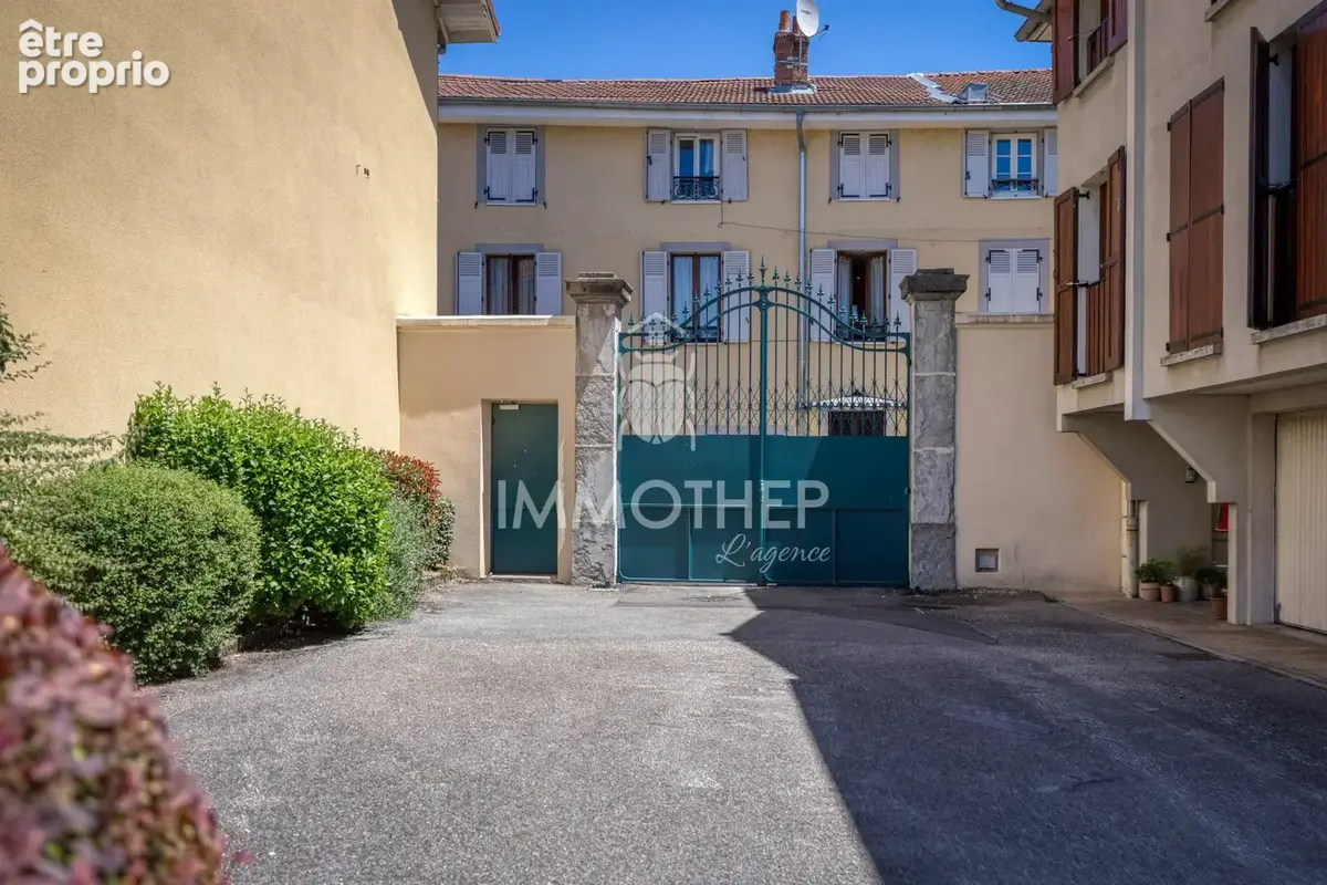 Appartement à MOIRANS