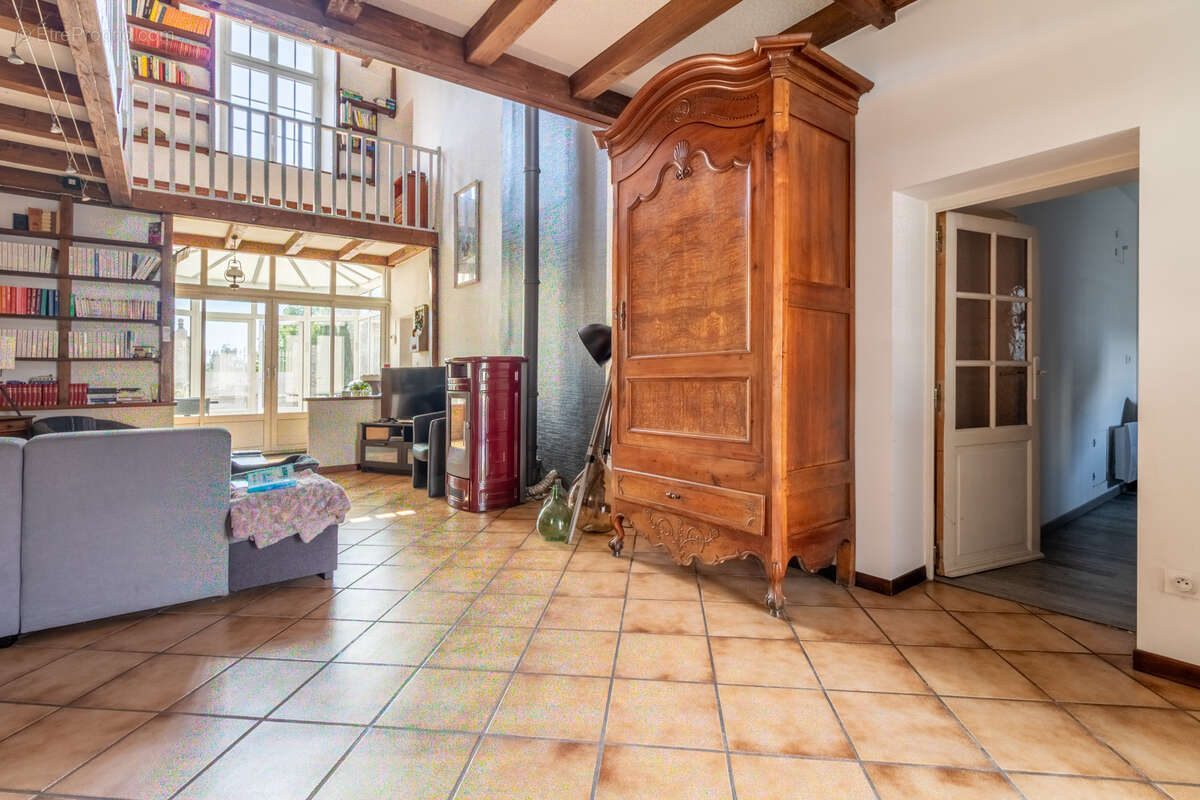 Maison de caractère, 264 m2, 4 chambres, bureau, piscine, dépendances - photo 7