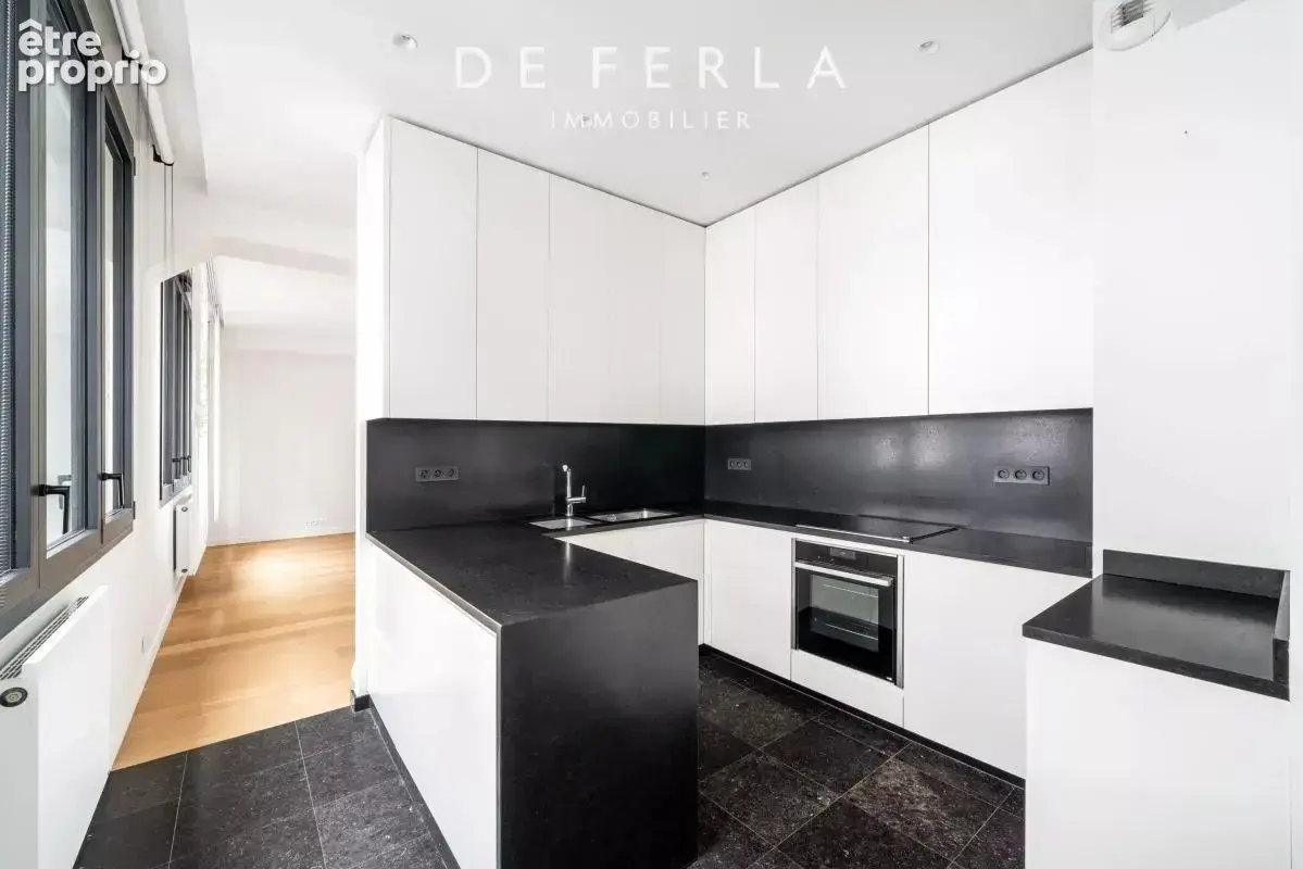 Appartement à PARIS-7E