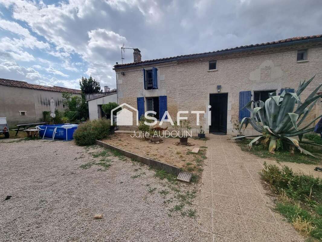 Maison 116 m² à Les Touches-De-Perigny  - photo 7