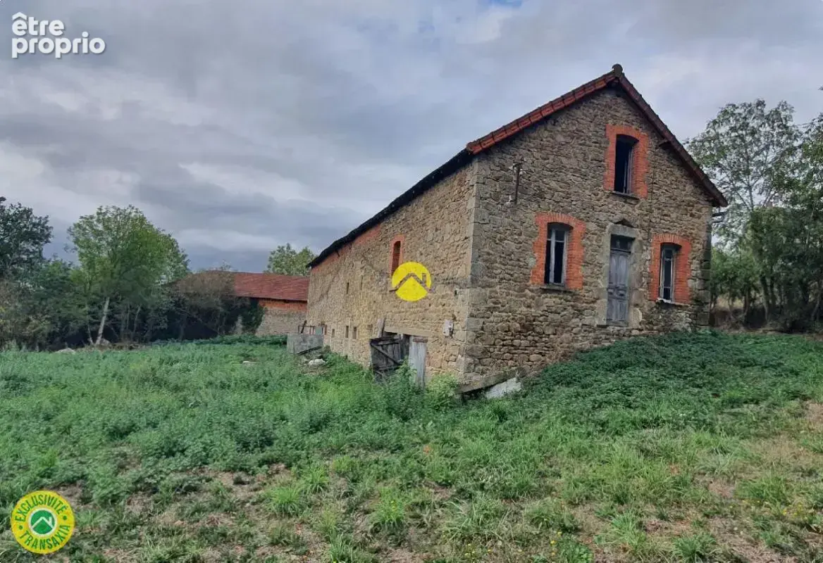 Maison à AUZANCES