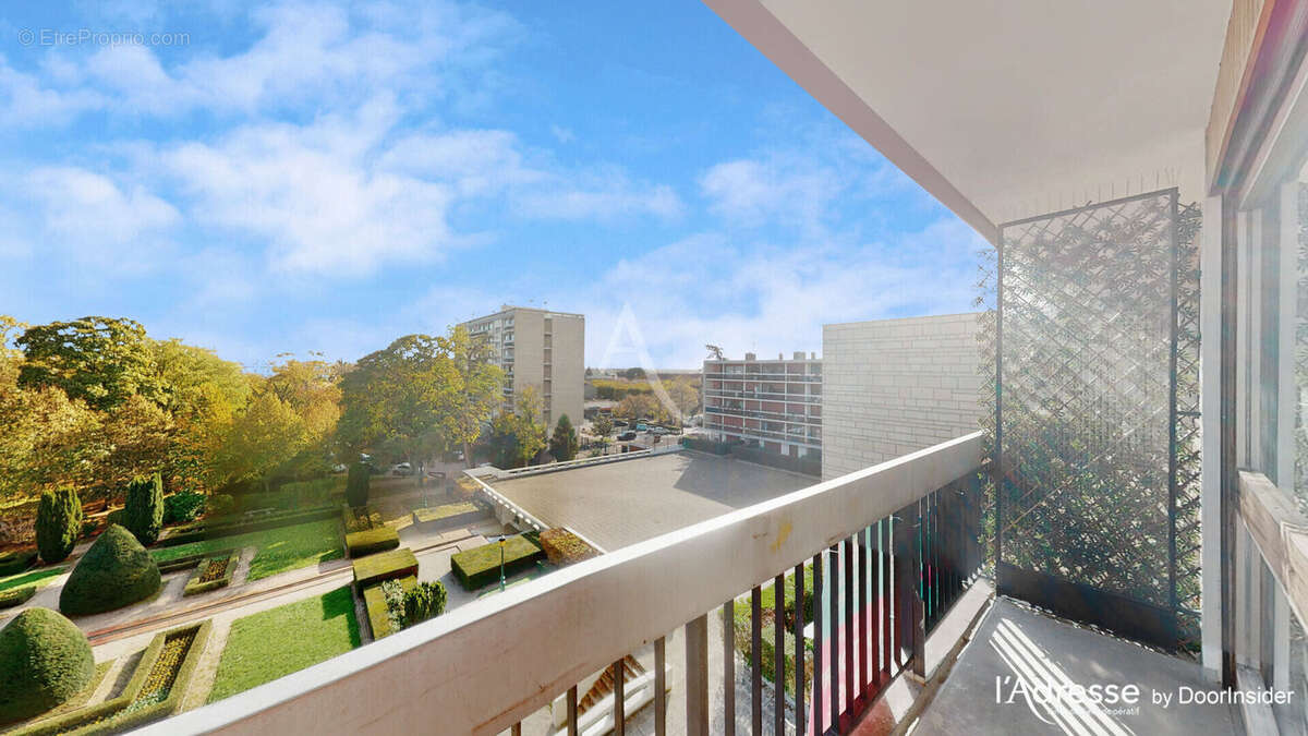 Appartement à CHILLY-MAZARIN