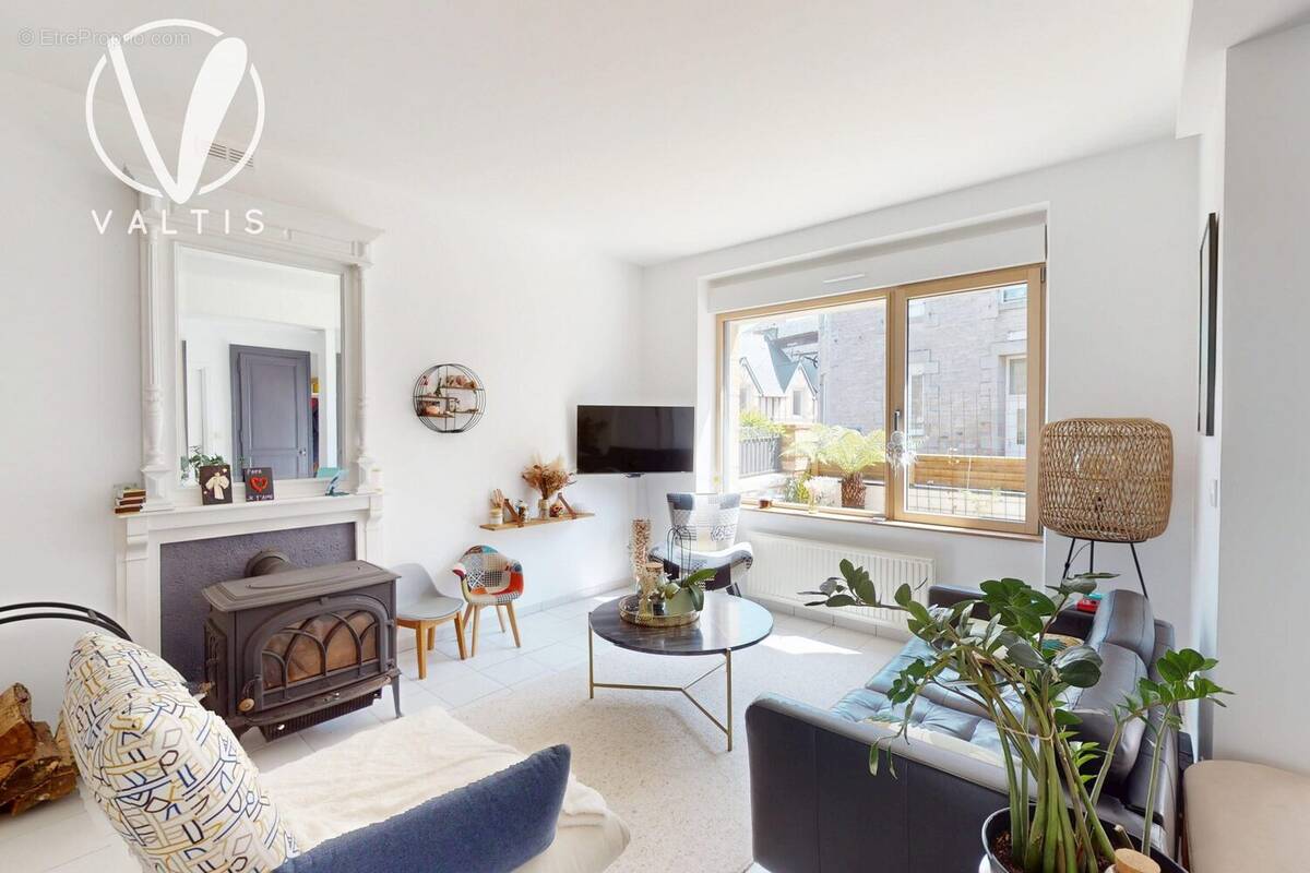 Maison 137 m² à Saint-Cast-Le-Guildo  - photo 3
