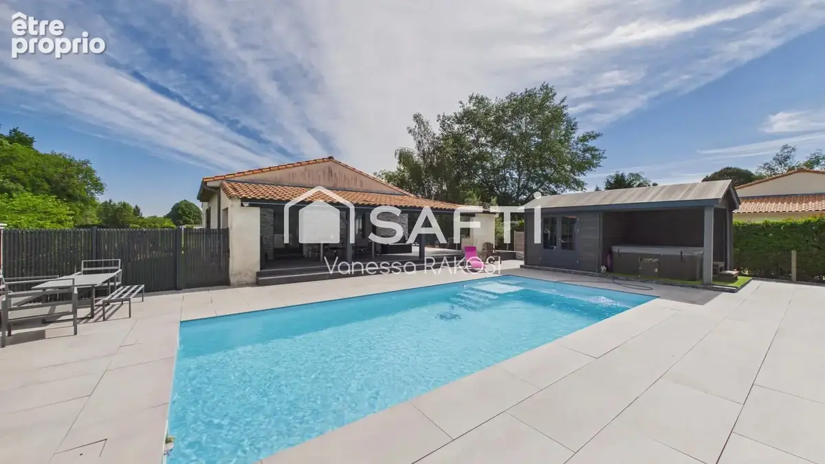 Photo 1 - Maison à MEDIS