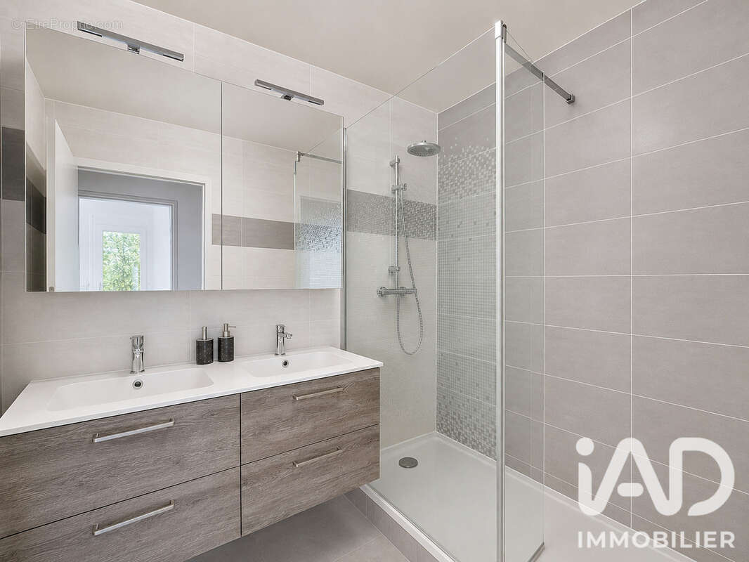 Photo 8 - Appartement à CLAMART