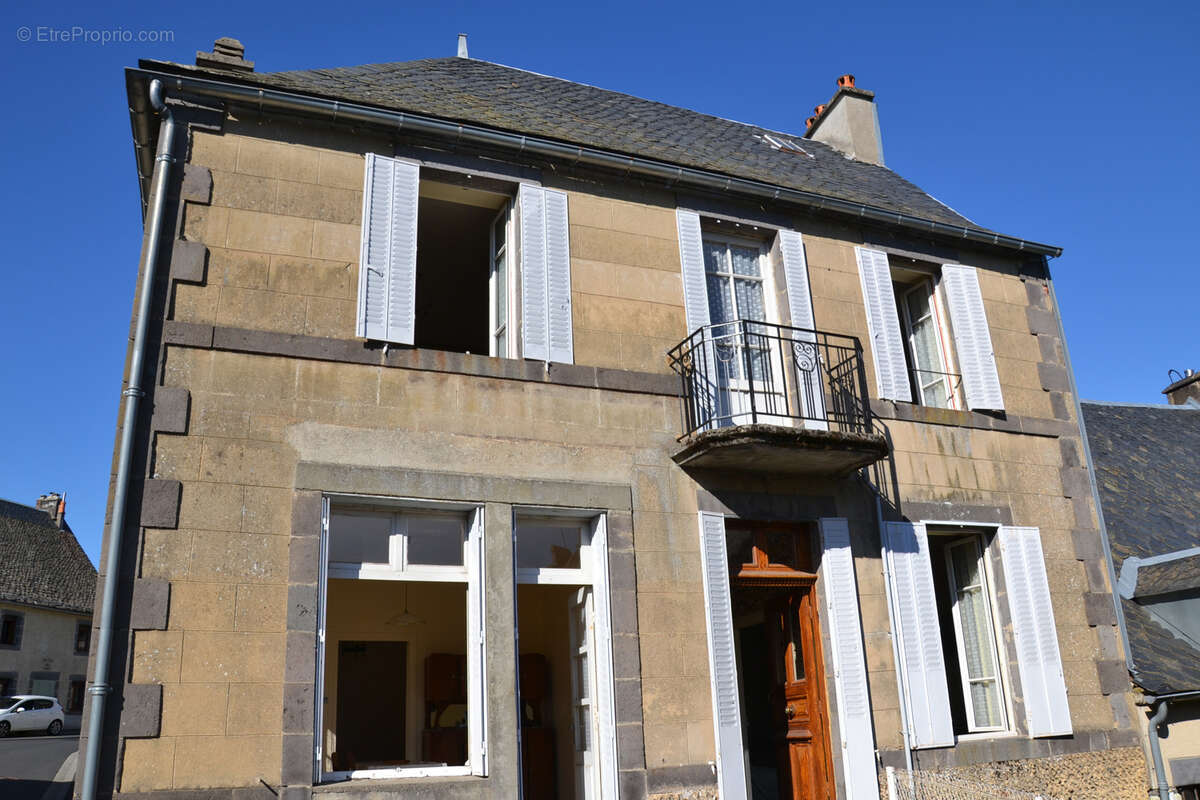 Belle maison de ville de 160 m2 bien située à fort potentiel - photo 2