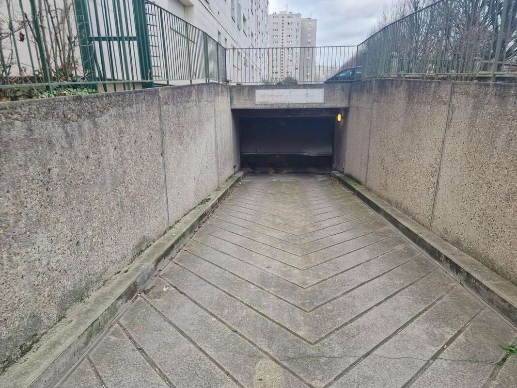 Parking à ASNIERES-SUR-SEINE